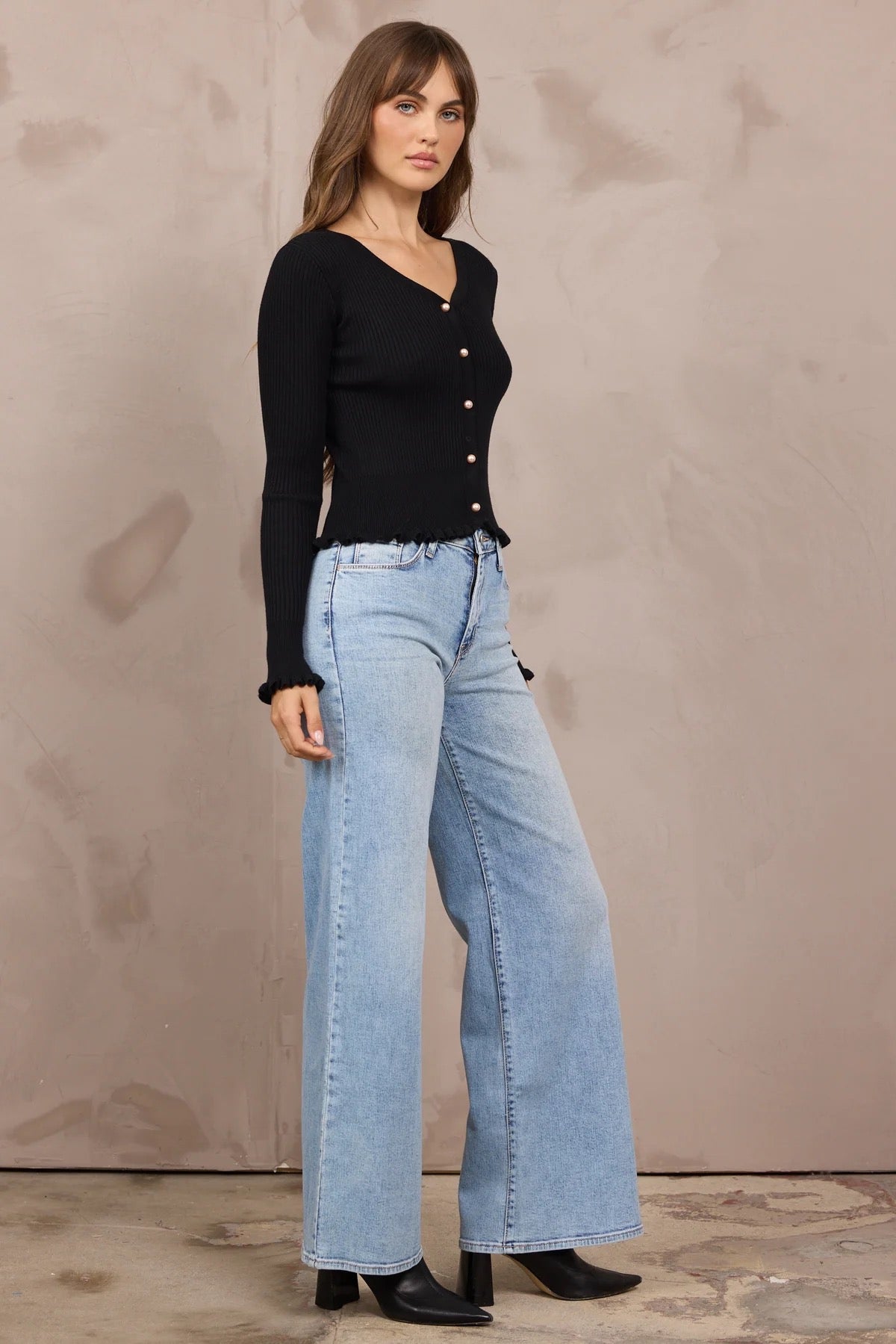 Vintage Havana - Women - Black Knit Rib Fitted Cardigan