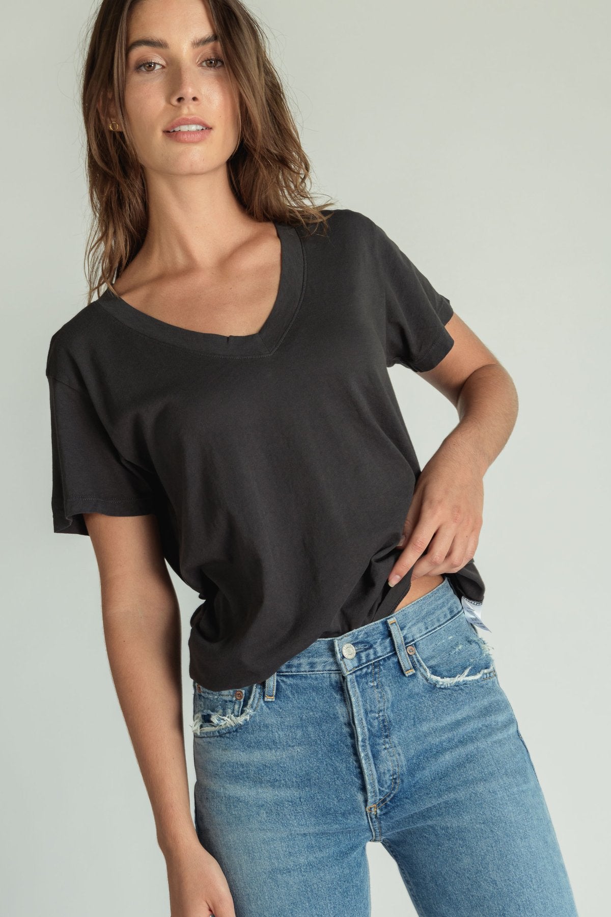 Guys N Gals Perfect White Tee Hendrix Vintage Black