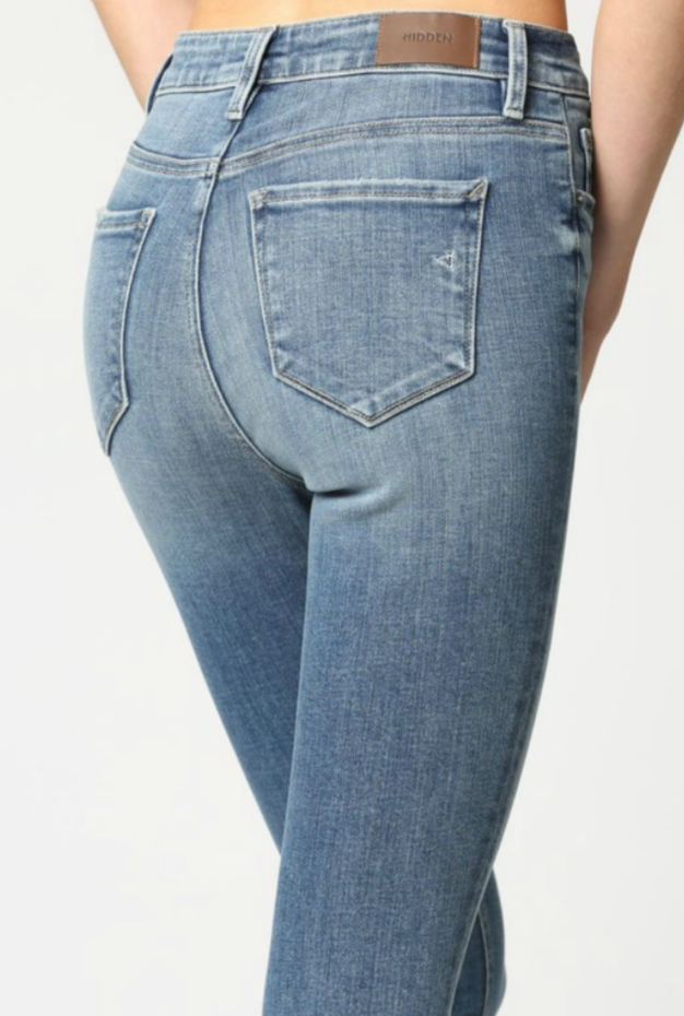 Taylor High Rise Basic Raw Hem