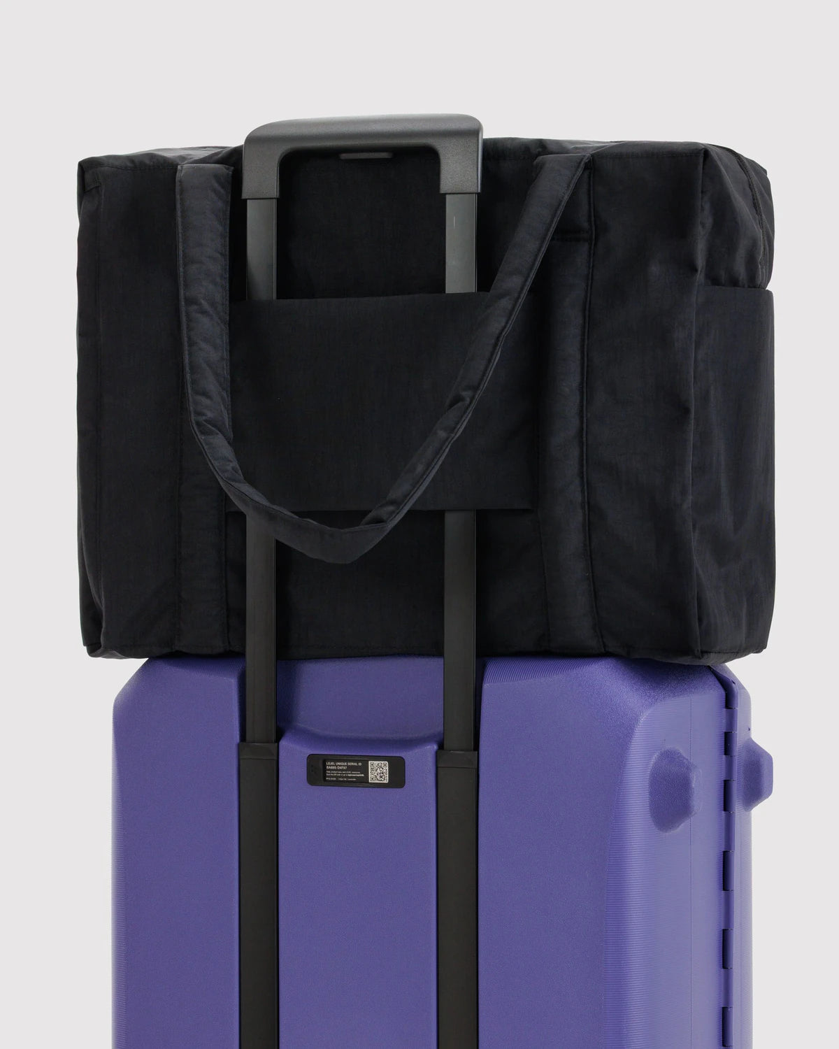 Baggu - Black  Cloud Carry On