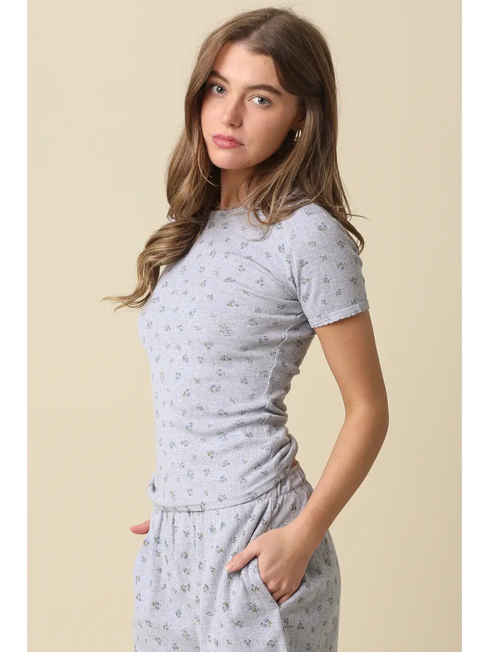 Guys N Gals - Women - Heather Grey Kira Floral Ribbed Tee