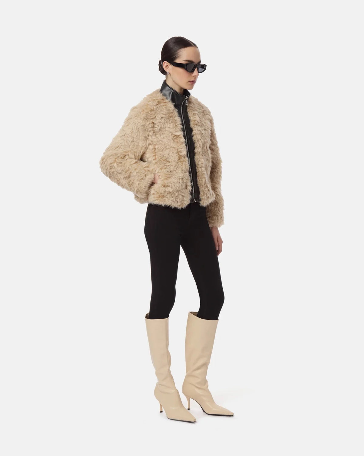 Apparis - Women - Noir/Bone Lillet Sherpa Bomber