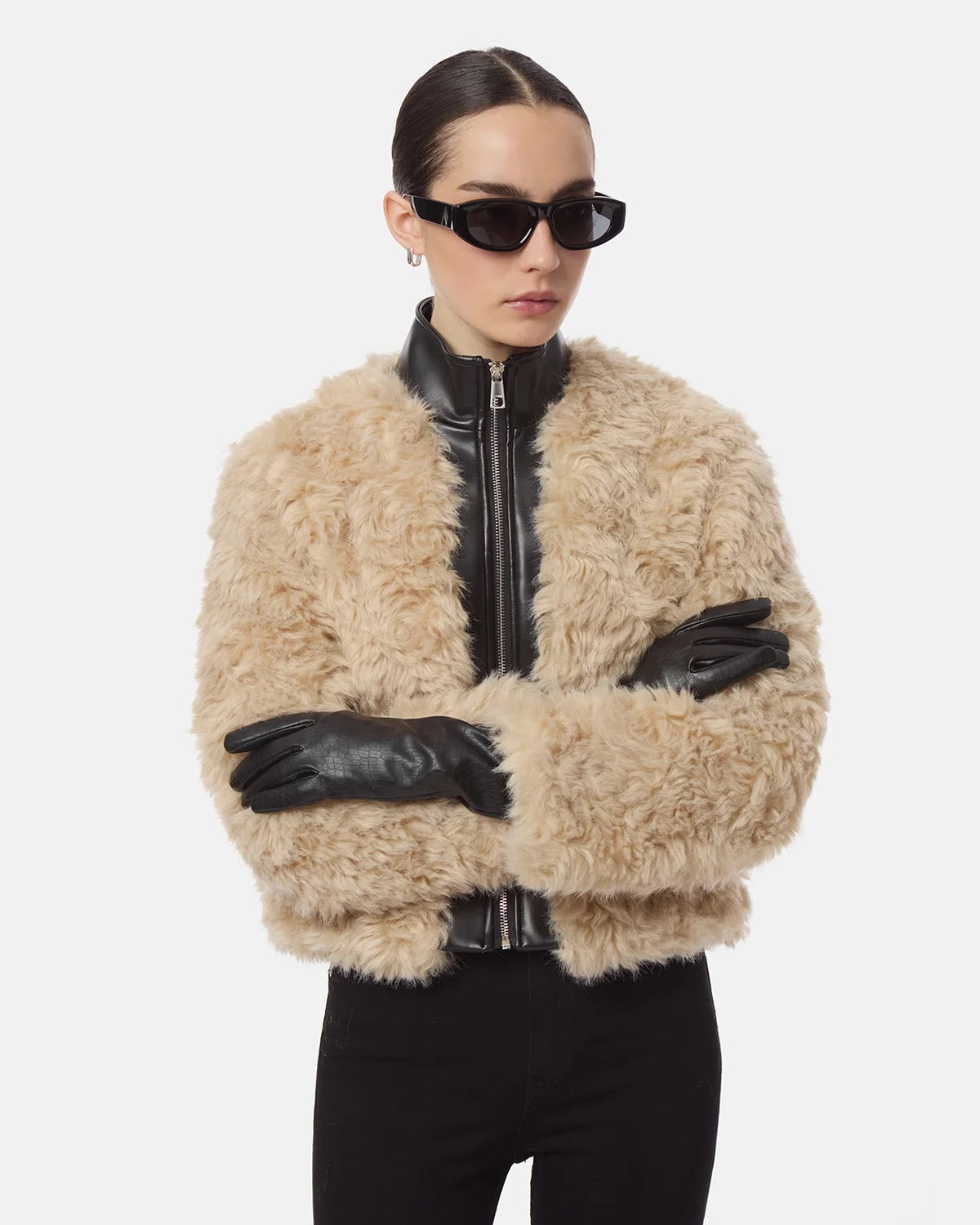Apparis - Women - Noir/Bone Lillet Sherpa Bomber