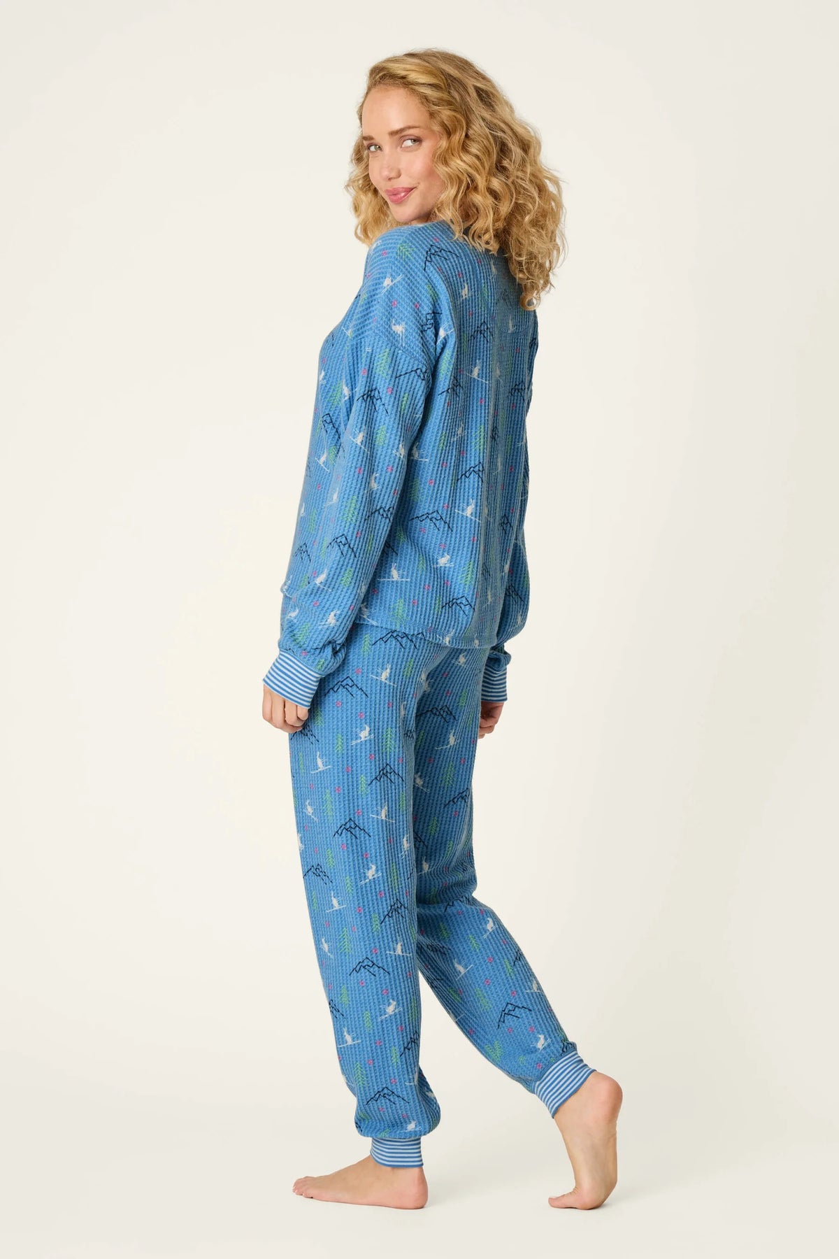 P.J. Salvage - Women - Off Blue Ski Jammie Classics Skiing Bunnies Long PJ Set