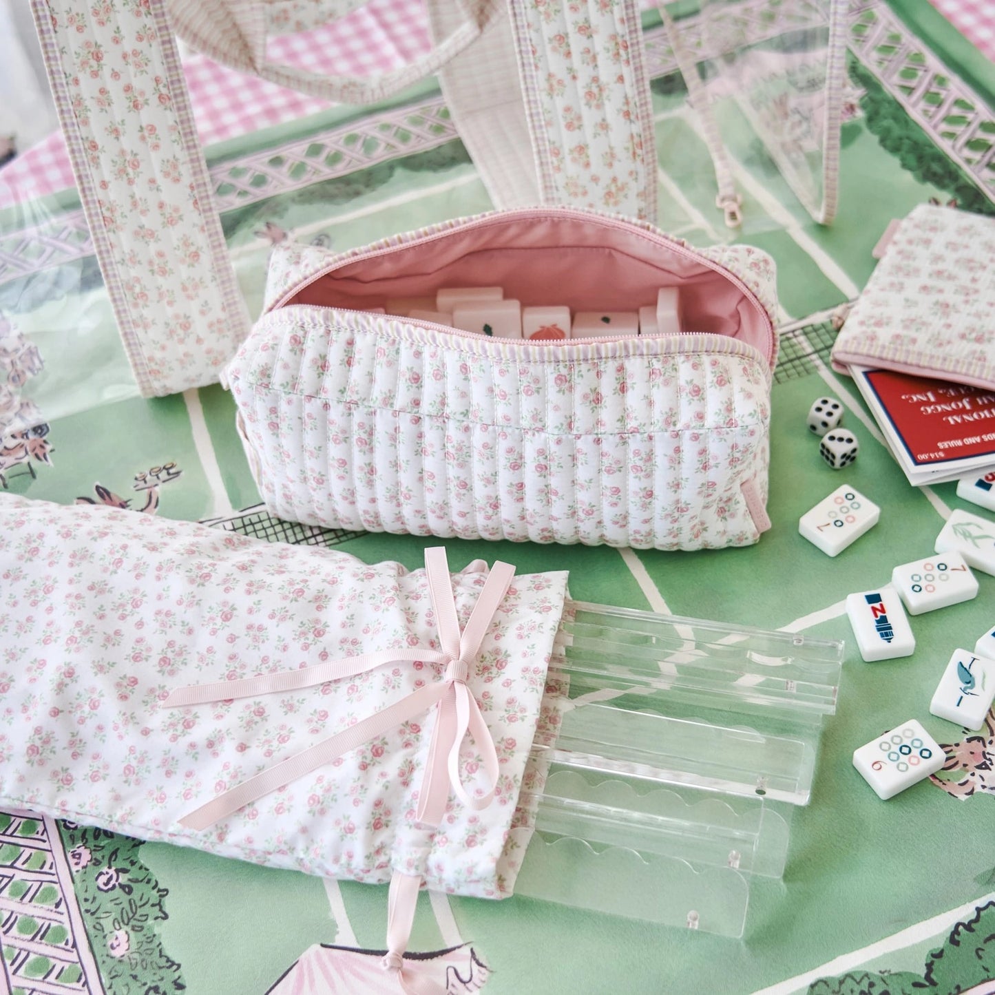 Case-Mate Mahjong Jelly Tote Set Quilted Ditsy Floral