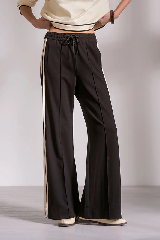 Elan - Women - Black Scuba Track Pant