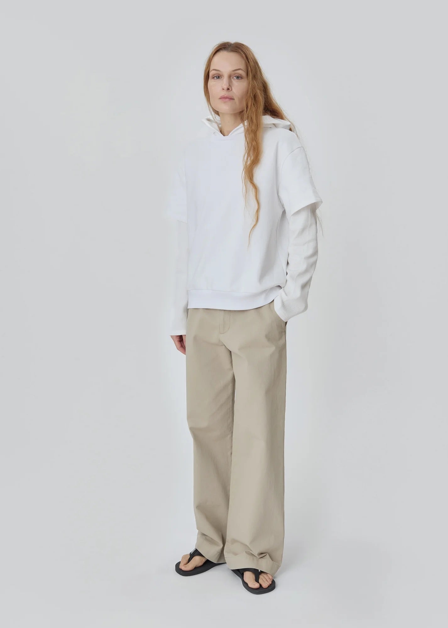 Still Here - Women - White 2Tee Sweatshirt