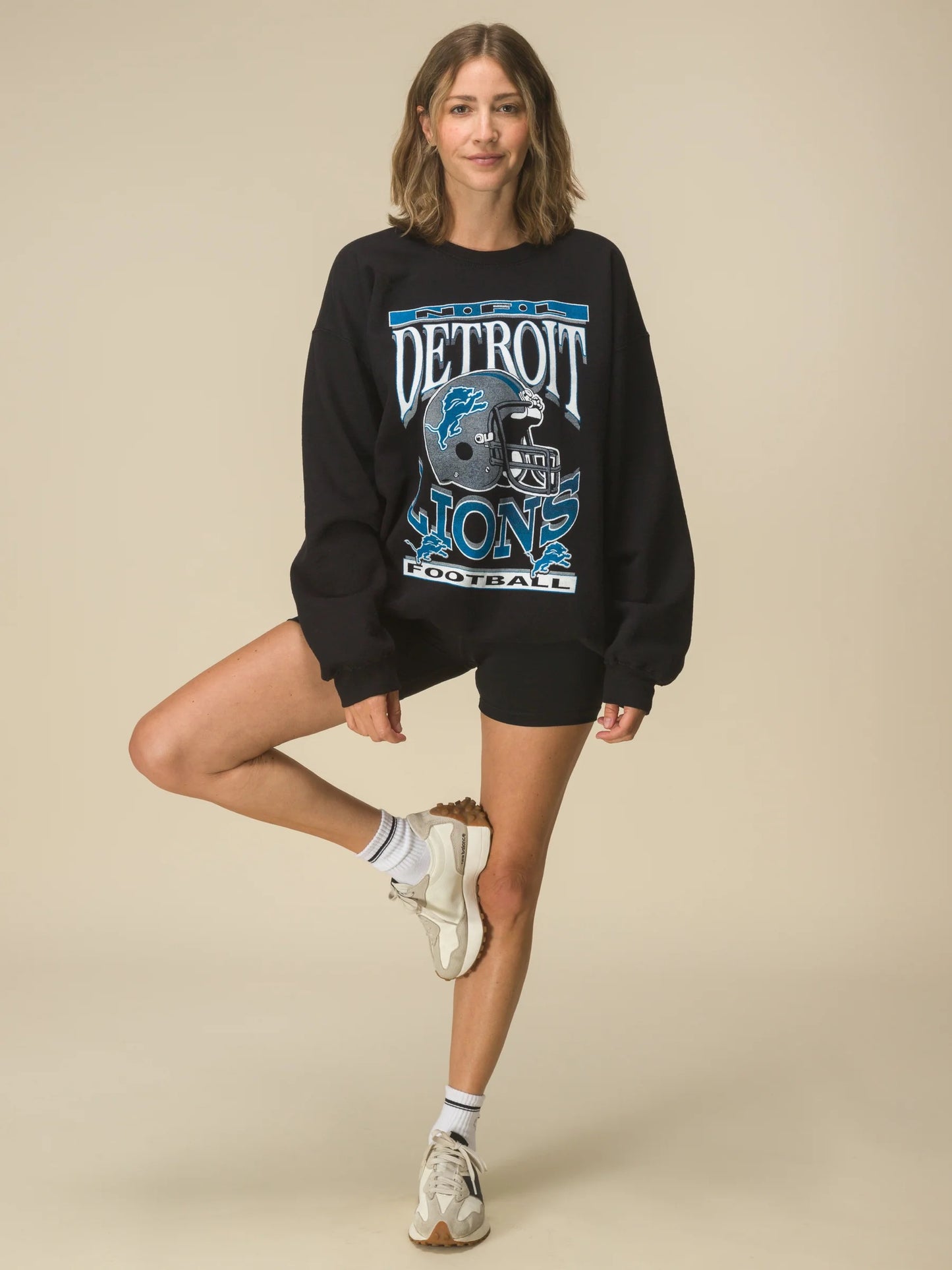 Junk Food  - Mens - Black Lions Helmet Flea Market Crew Sweatshirt