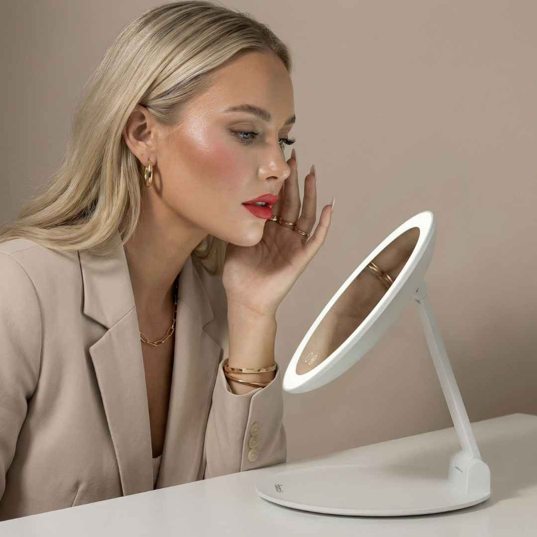 Fancii - White Abigail Travel Mirror With 10X Magnification