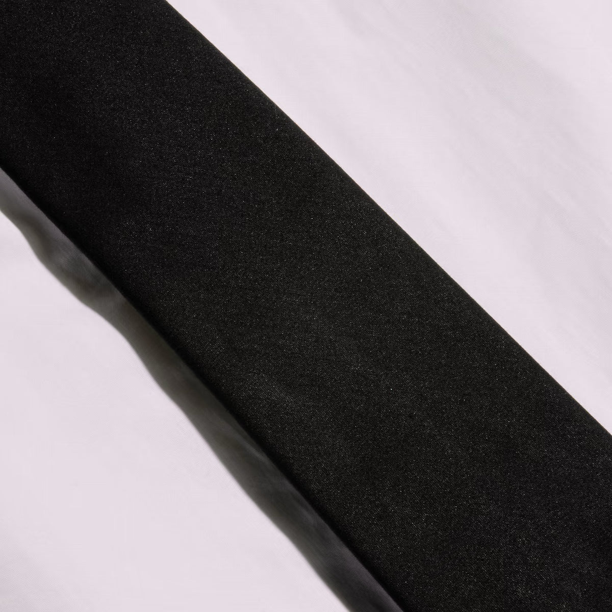 L'AGENCE - Women - White/Black Wren Neck-Tie Top