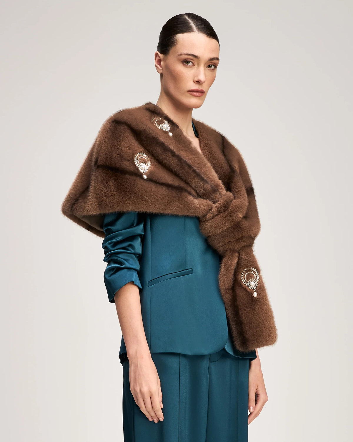 Cinq à Sept - Women - Taupe Pearl Drop Gianella Stole
