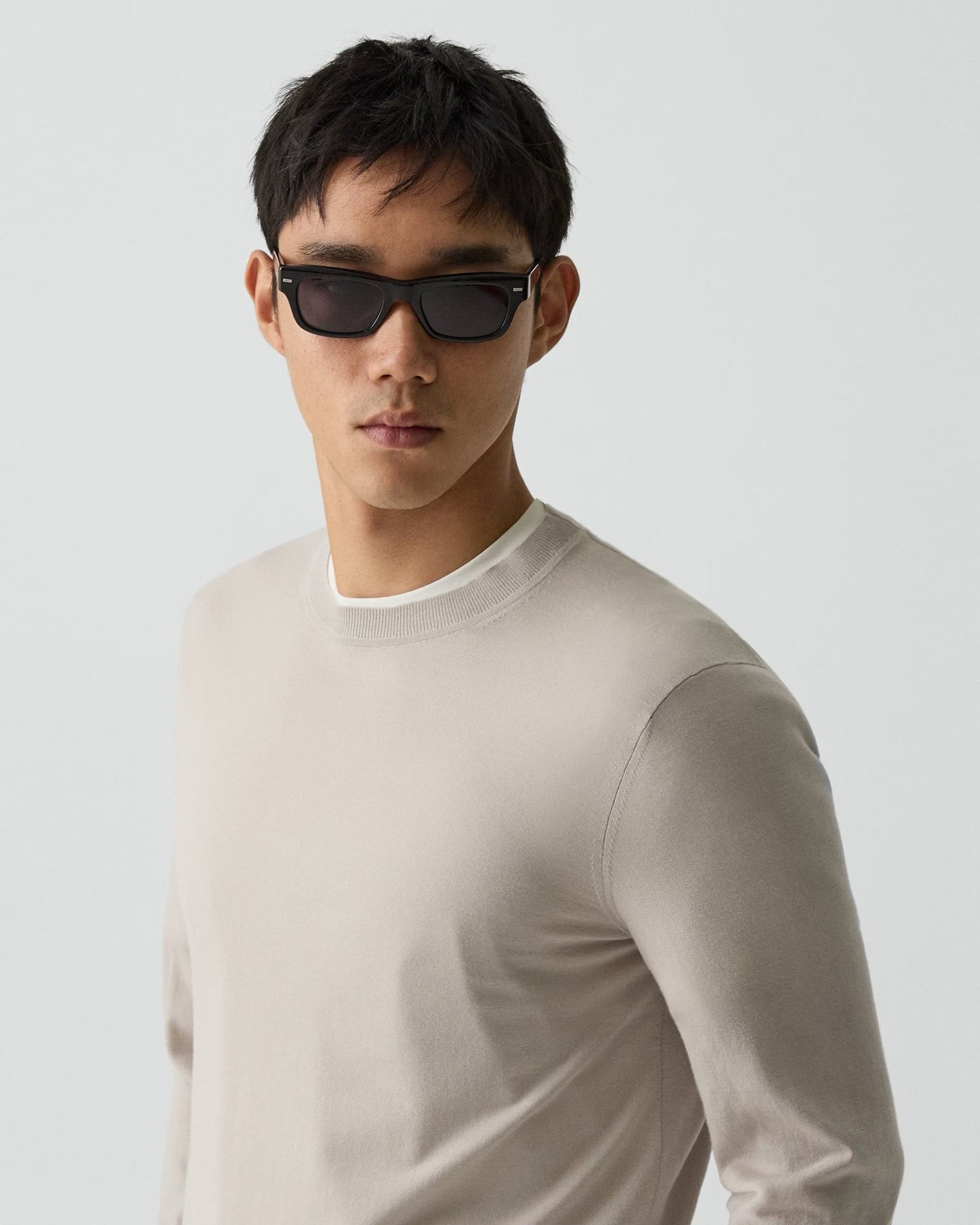 Theory - Men - Silver Cloud Crewneck Sweater in Regal Wool