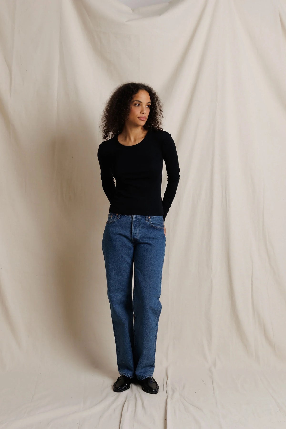 Perfect White Tee - Women - Flora Sweater Rib Crew Neck Long Sleeve