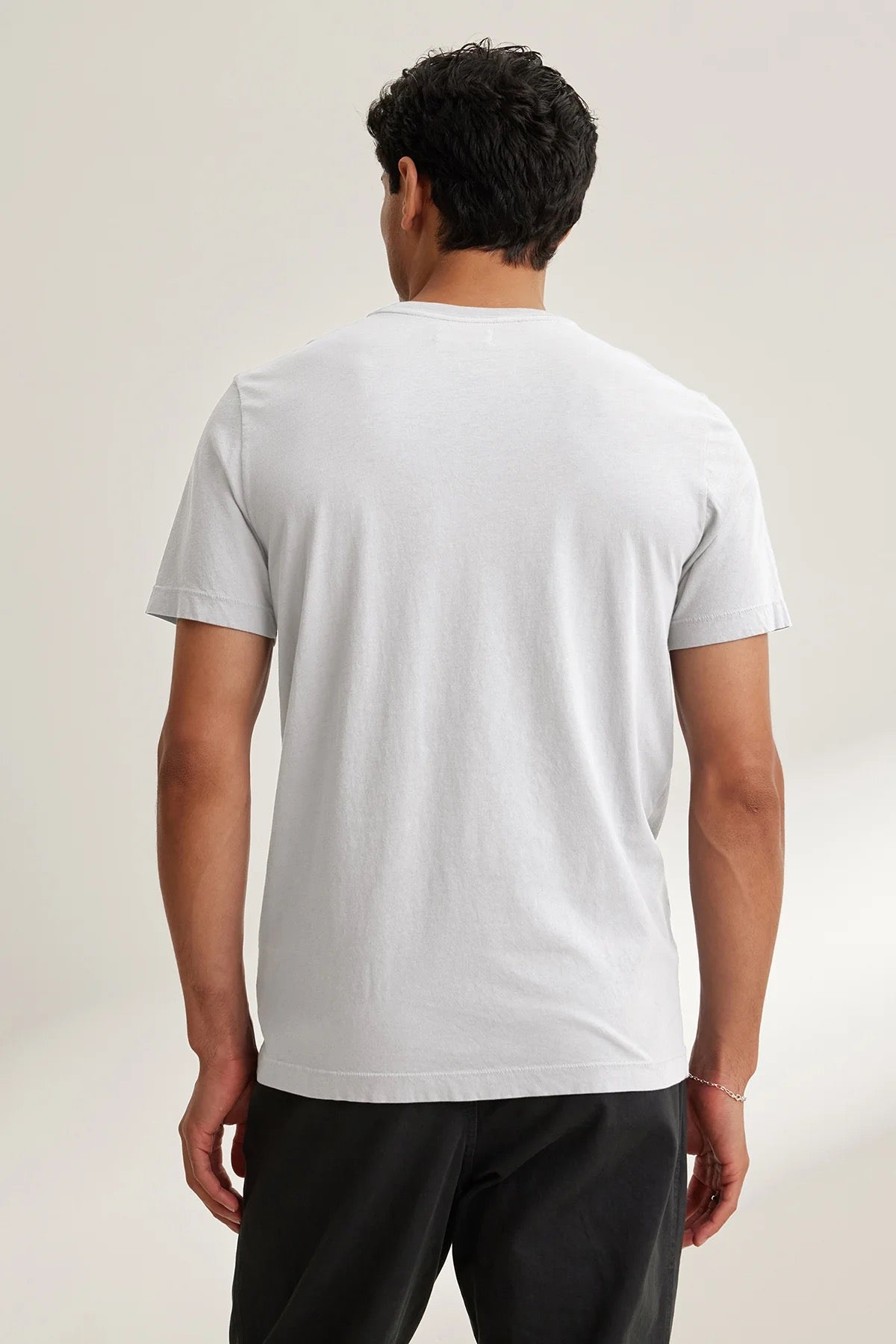 Velvet Graham & Spencer - Men -  Samsen V-Neck Tee