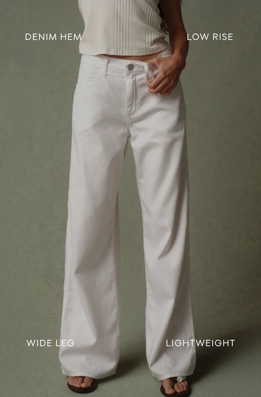 AMO - Women - White Regina Jean