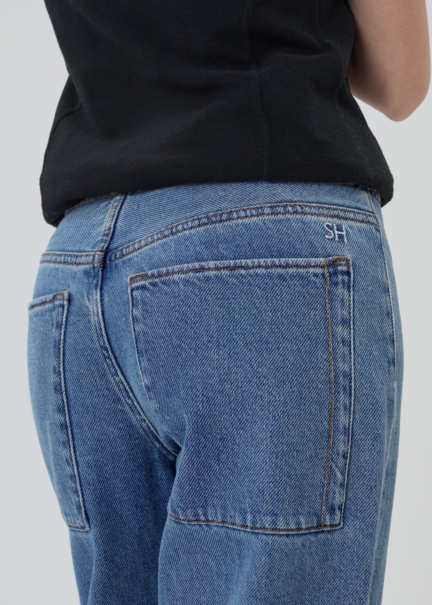 Still Here - Women - Milk & Classic Blue   Sport Jean