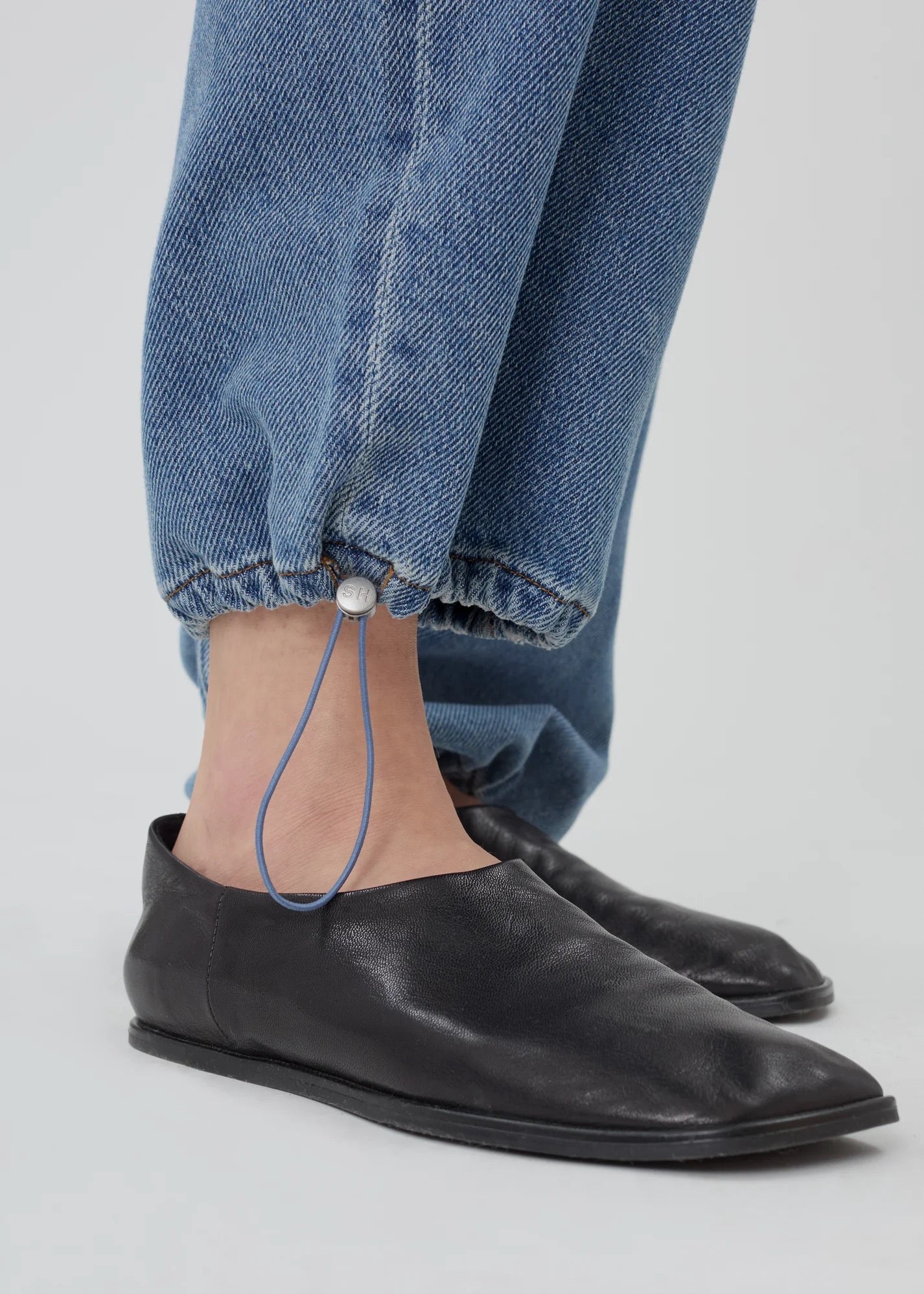 Still Here - Women - Milk & Classic Blue   Sport Jean