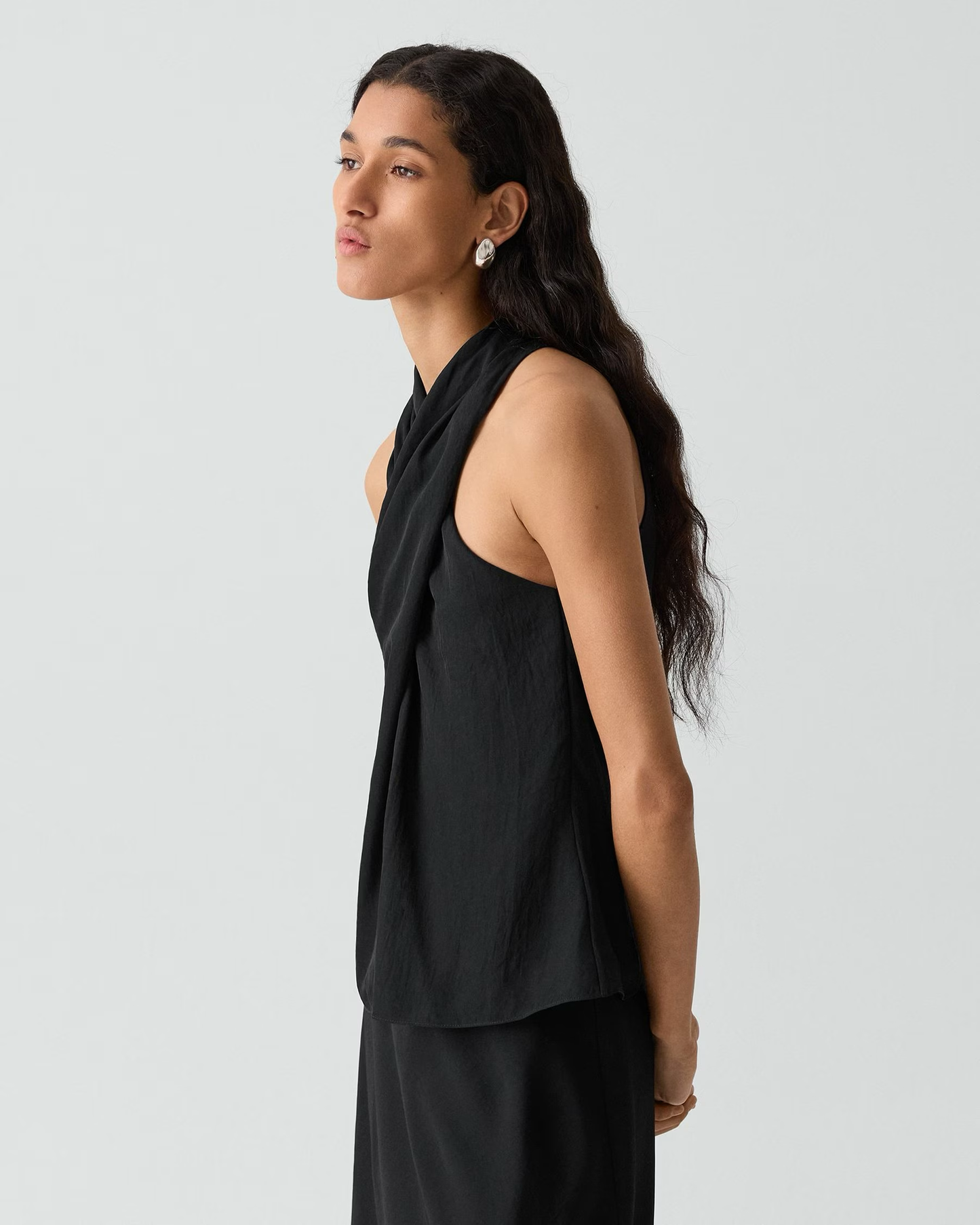 Theory - Women - Black Twisted HalterTop In Washed Twill