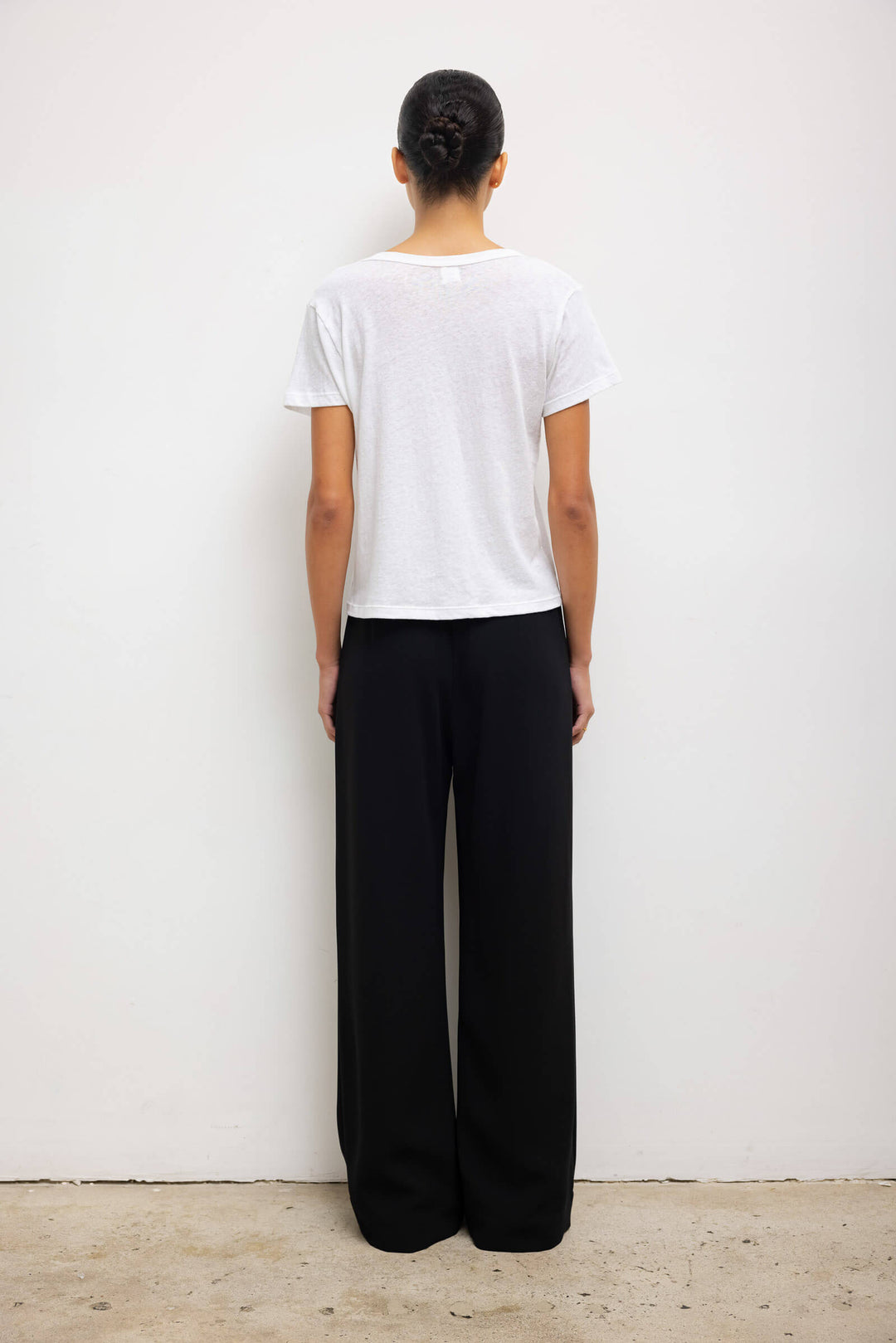 Leset - Women - White Laura V Neck Tee