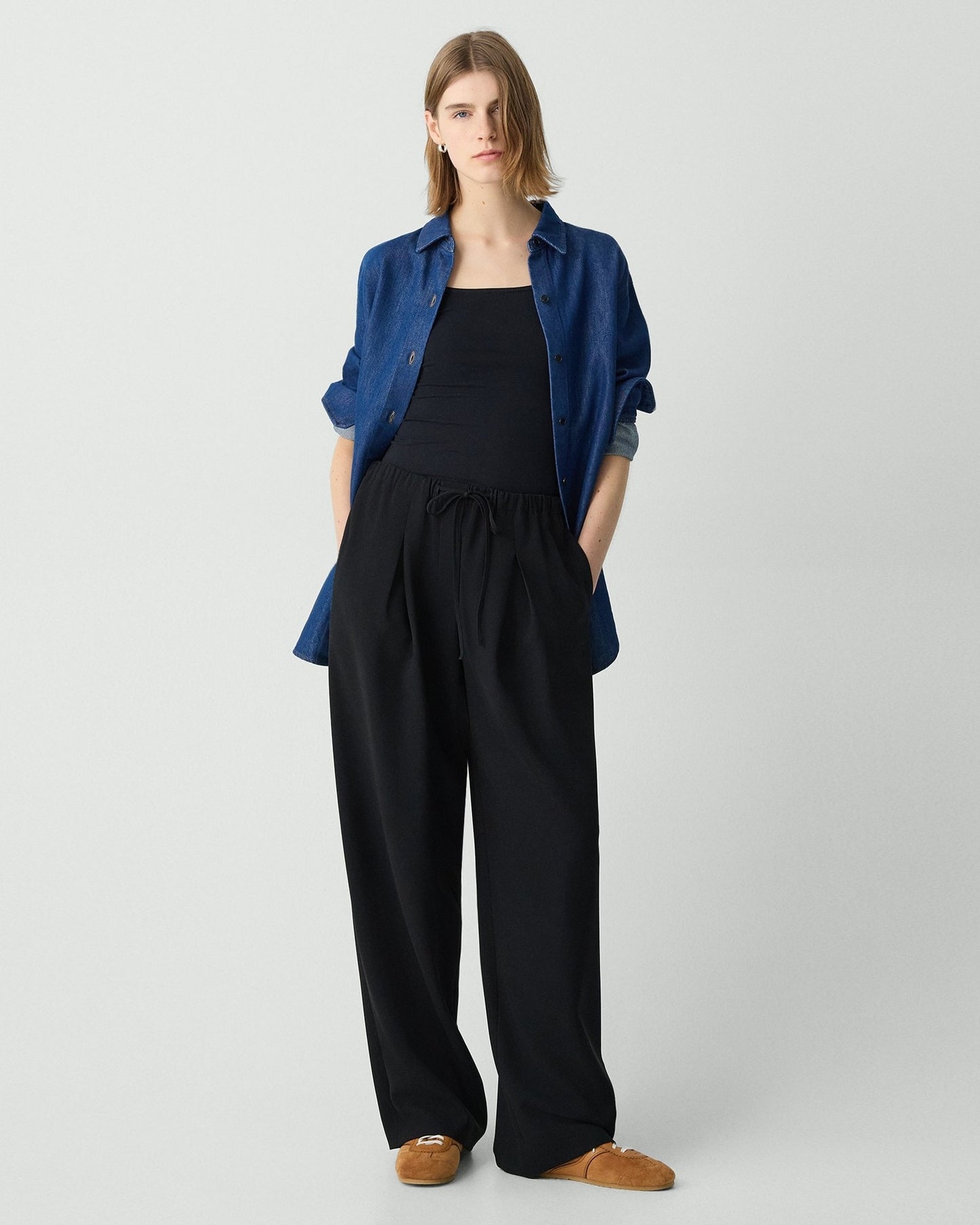 Theory - Women - Black Pleated Pull On Pant