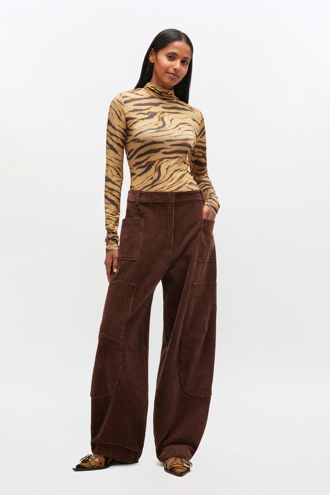 Ganni - Women -Brown Corduroy Curved  Pants
