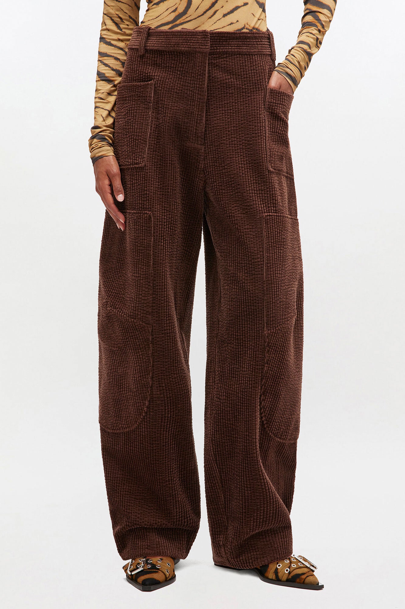 Ganni - Women -Brown Corduroy Curved  Pants