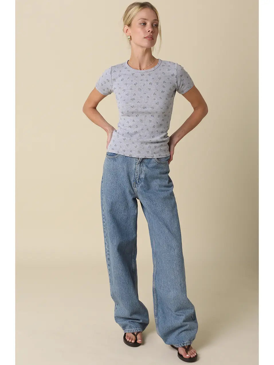 Guys N Gals - Women - Heather Grey Kira Floral Ribbed Tee