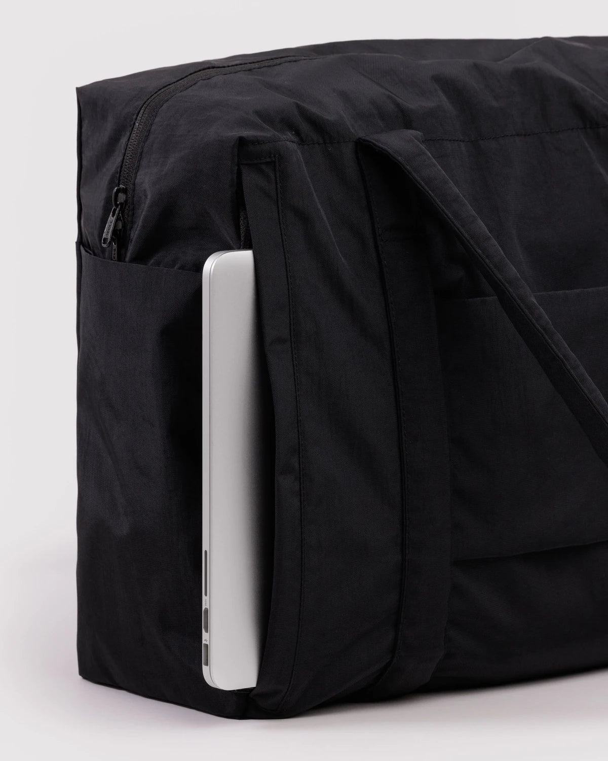 Baggu - Black  Cloud Carry On