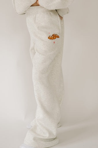 Happy CampR3 - Tween -Oatmeal Heather Grey Chocolate Chip Sweatpants