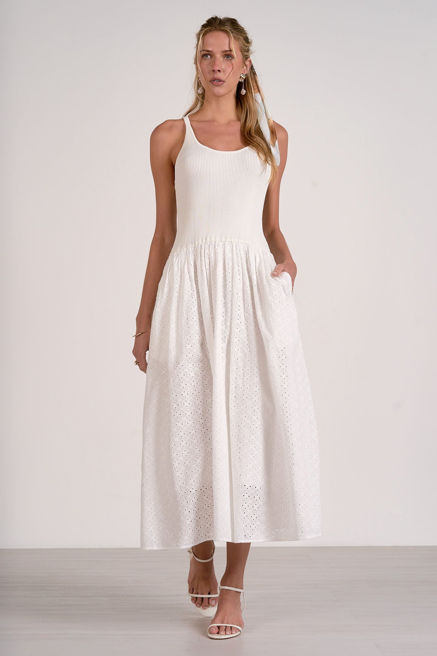 Elan - Women - White  Mixed Media Maxi Dress
