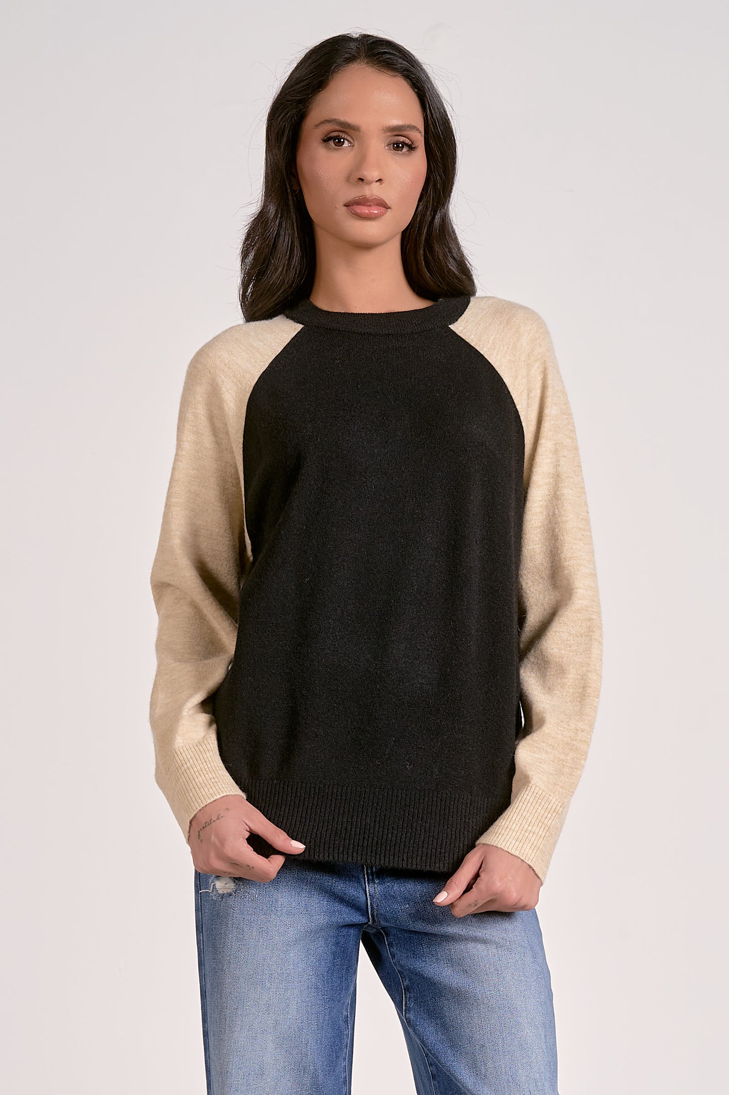 Elan - Women - Black/Natural Crewneck Sweater